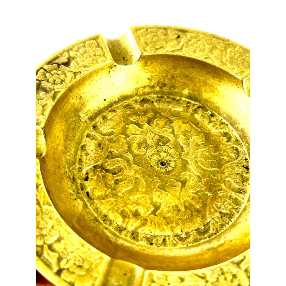 Vintage Ornate Embossed Brass Floral Ashtray Round Gold Tone Trinket Dish 4 Inch - Picture 5 of 9